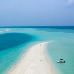 Maldives travel advisor for families top selling tour. tour to sand bank