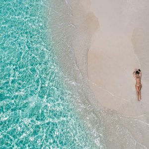 Getting a wave therapy by Maldives travel advisor for families